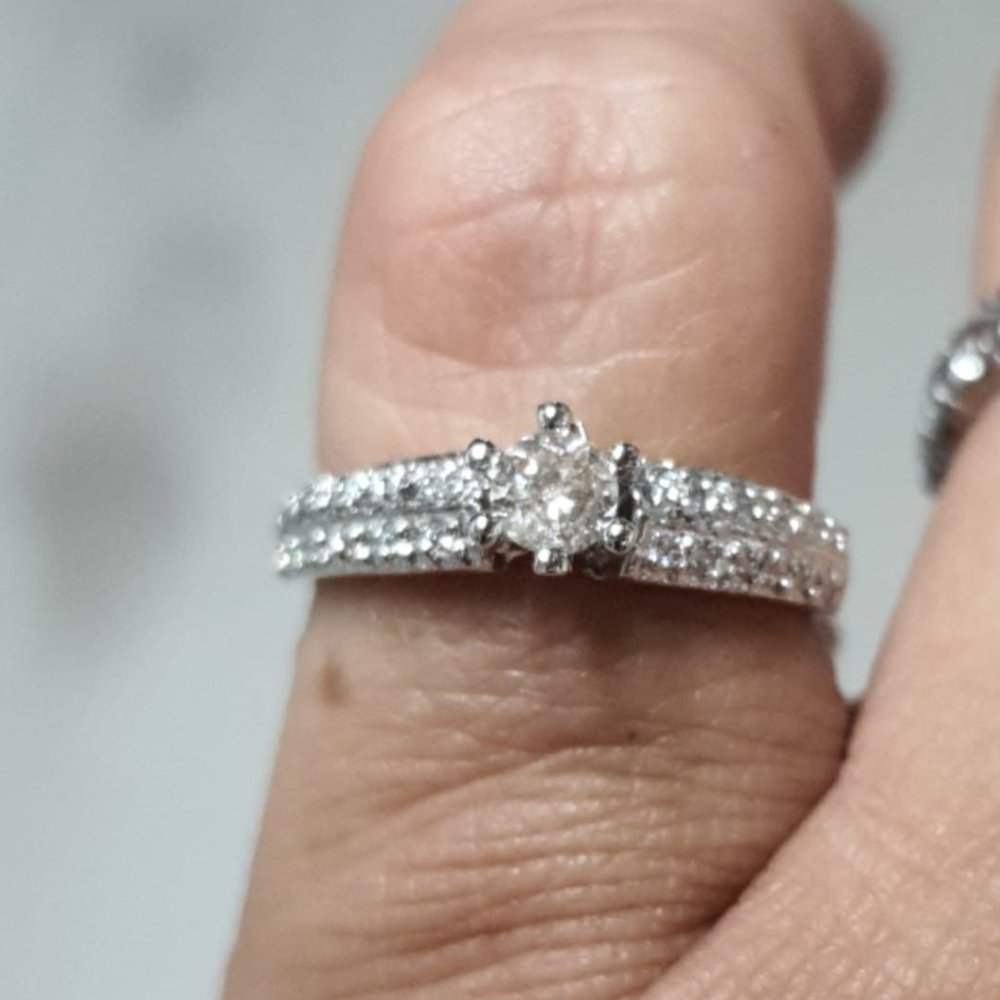 #806-Diamond Solitaire